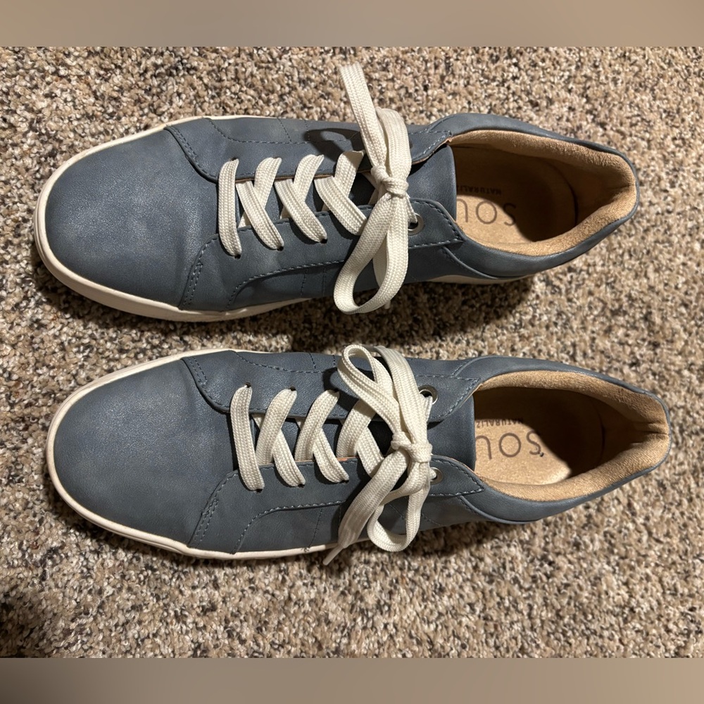 Naturalizer SOUL Women’s Neela Blue Leather looking Lace-Up Sneakers 8
